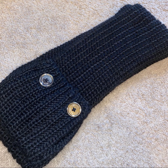 Michael Kors Scarf - Picture 1 of 4